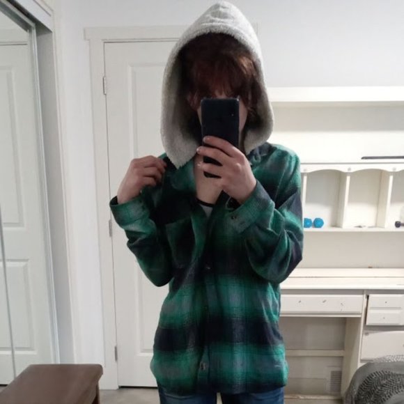 Hollister Top - Picture 3 of 3